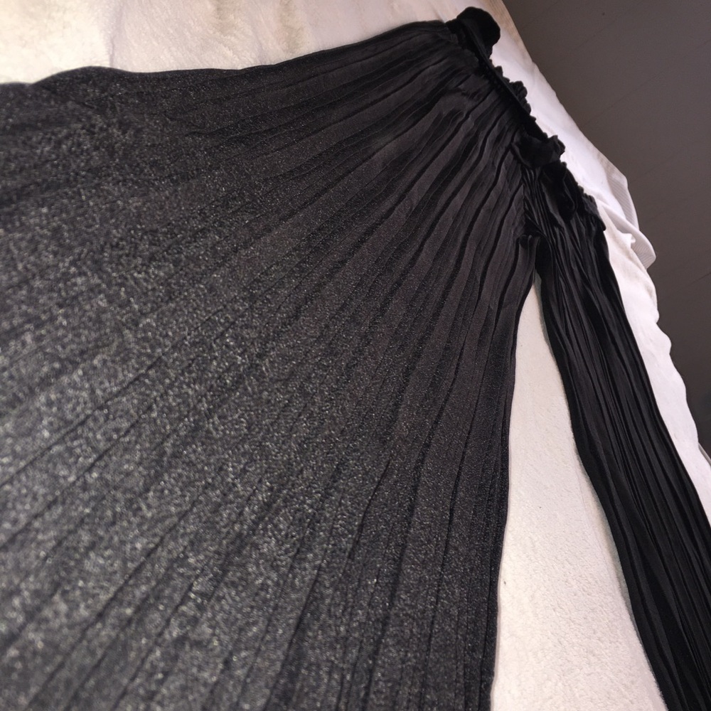 NANAMAC’s Cinch Waist, Pleated Pants